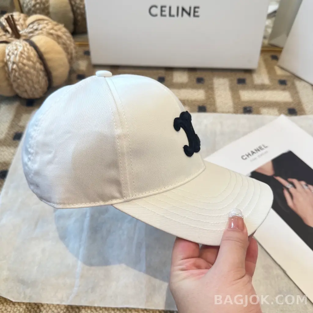 셀린느 셀린느 트리옹프 베이스볼 캡 상세 이미지