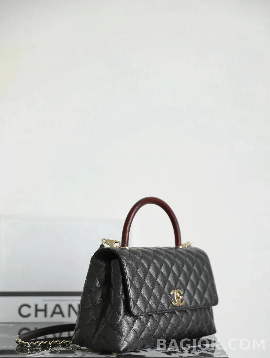 샤넬 Chanel 코코핸들 캐비어 미디움 리자드 상세 이미지