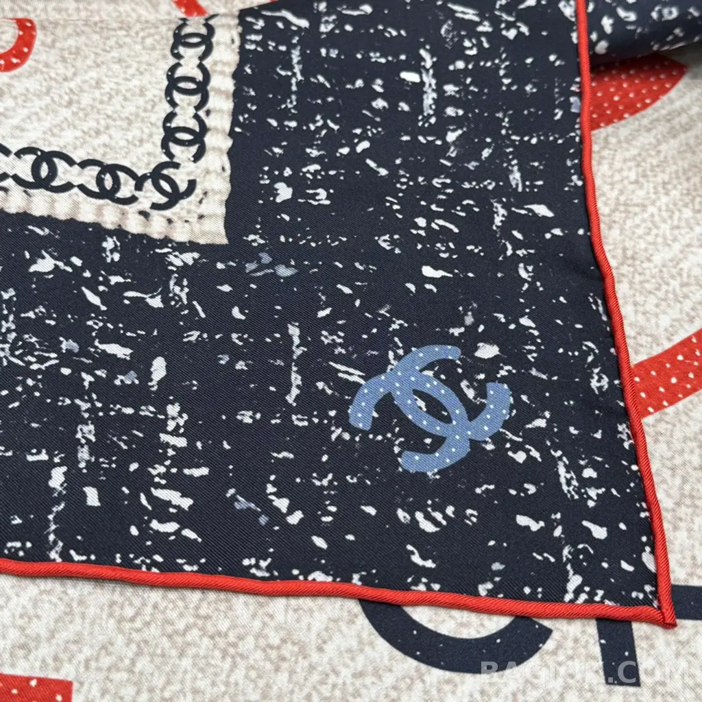 샤넬 샤넬 Tweed Coco Bandana 실크 스카프 상세 이미지