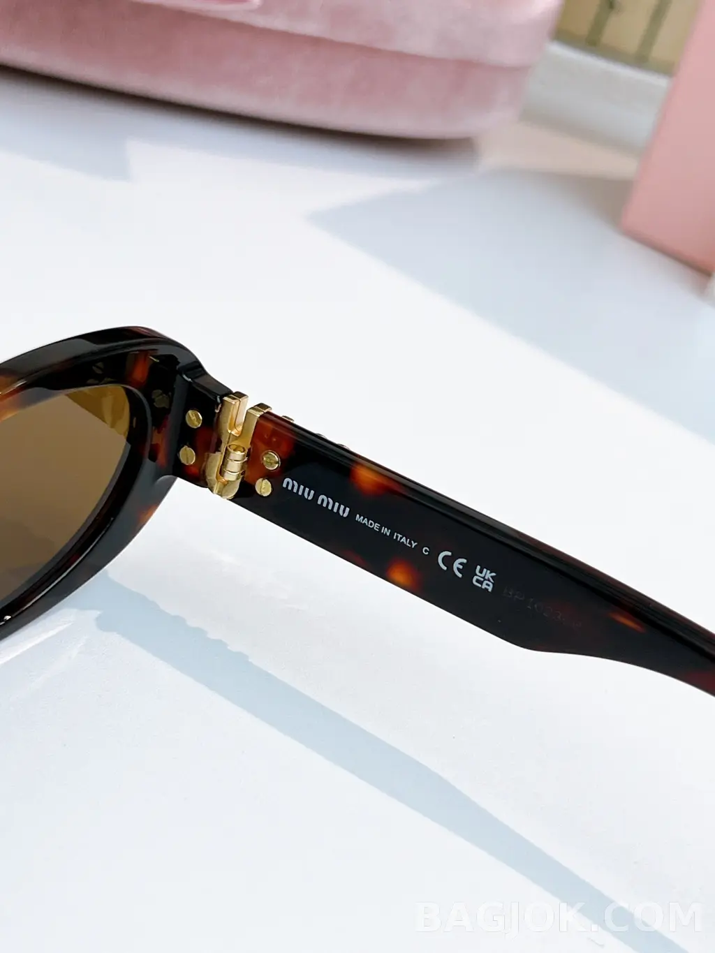 미우미우 MiuMiu SMU06ZS (Glimpse) Sunglasses 상세 이미지