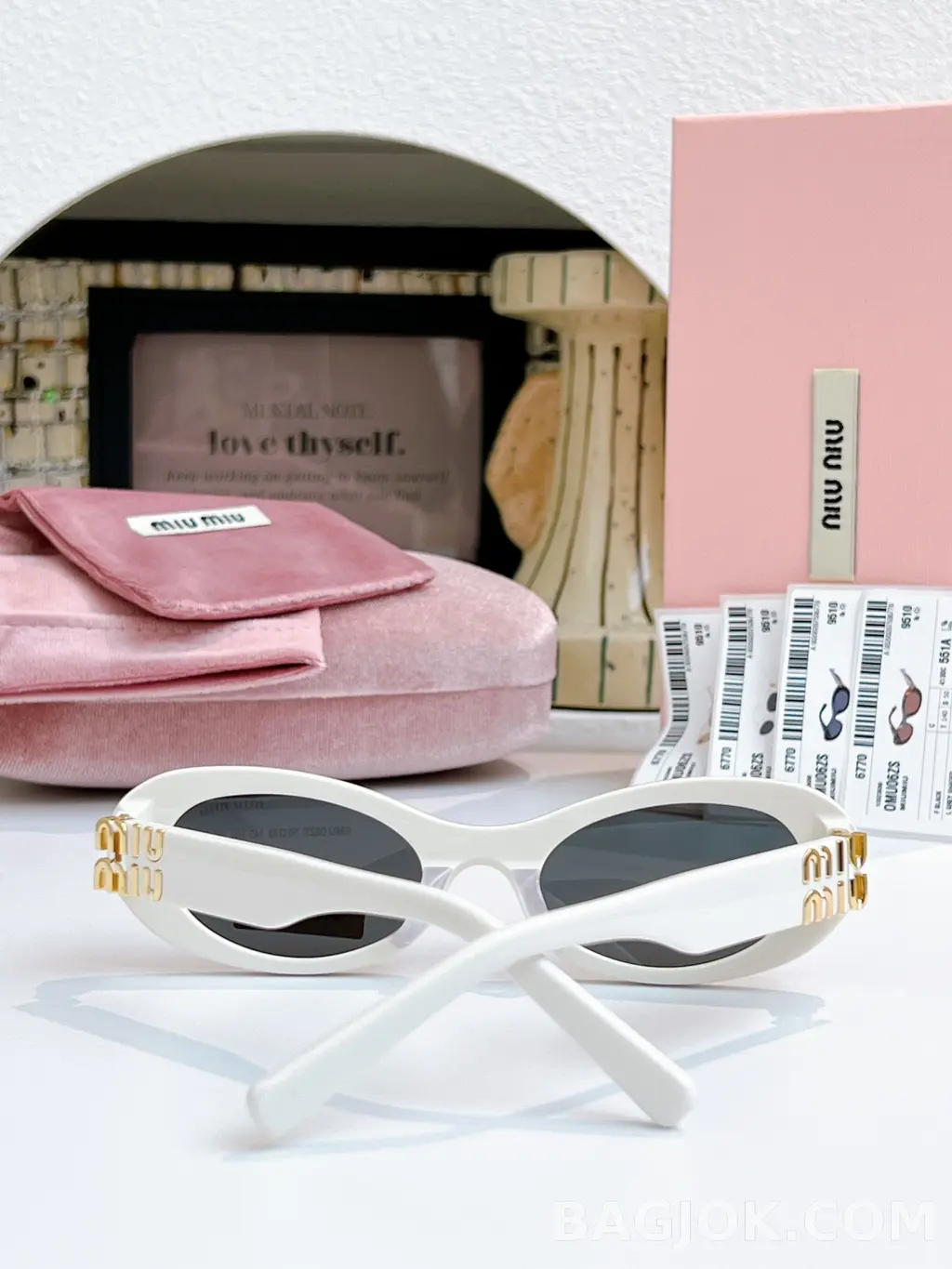 미우미우 MiuMiu SMU06ZS (Glimpse) Sunglasses 상세 이미지
