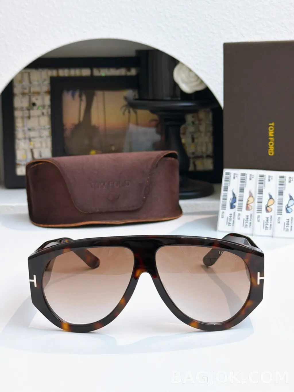 톰포드 Tom Ford Bronson TF1044 Sunglasses 상세 이미지
