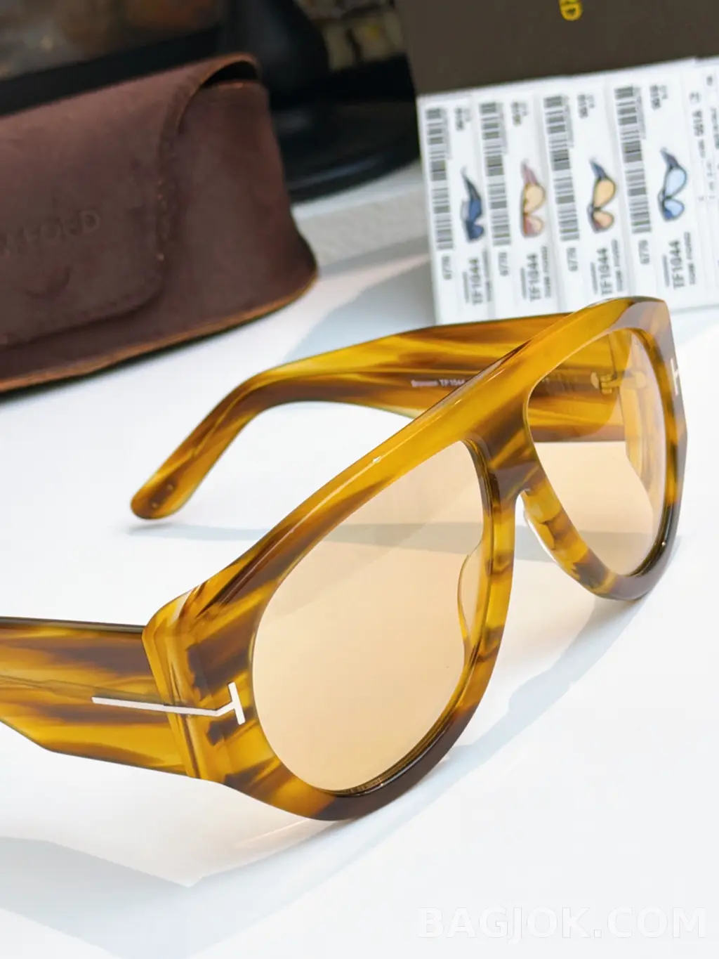 톰포드 Tom Ford Bronson TF1044 Sunglasses 상세 이미지
