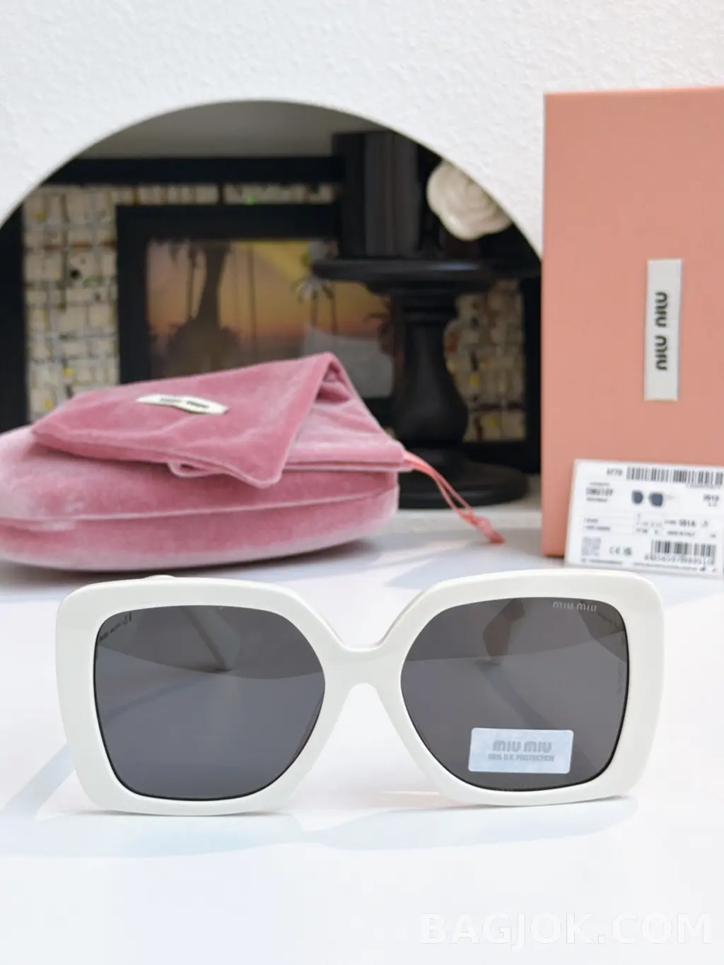 미우미우 Miu Miu SMU-10Y Sunglasses 상세 이미지