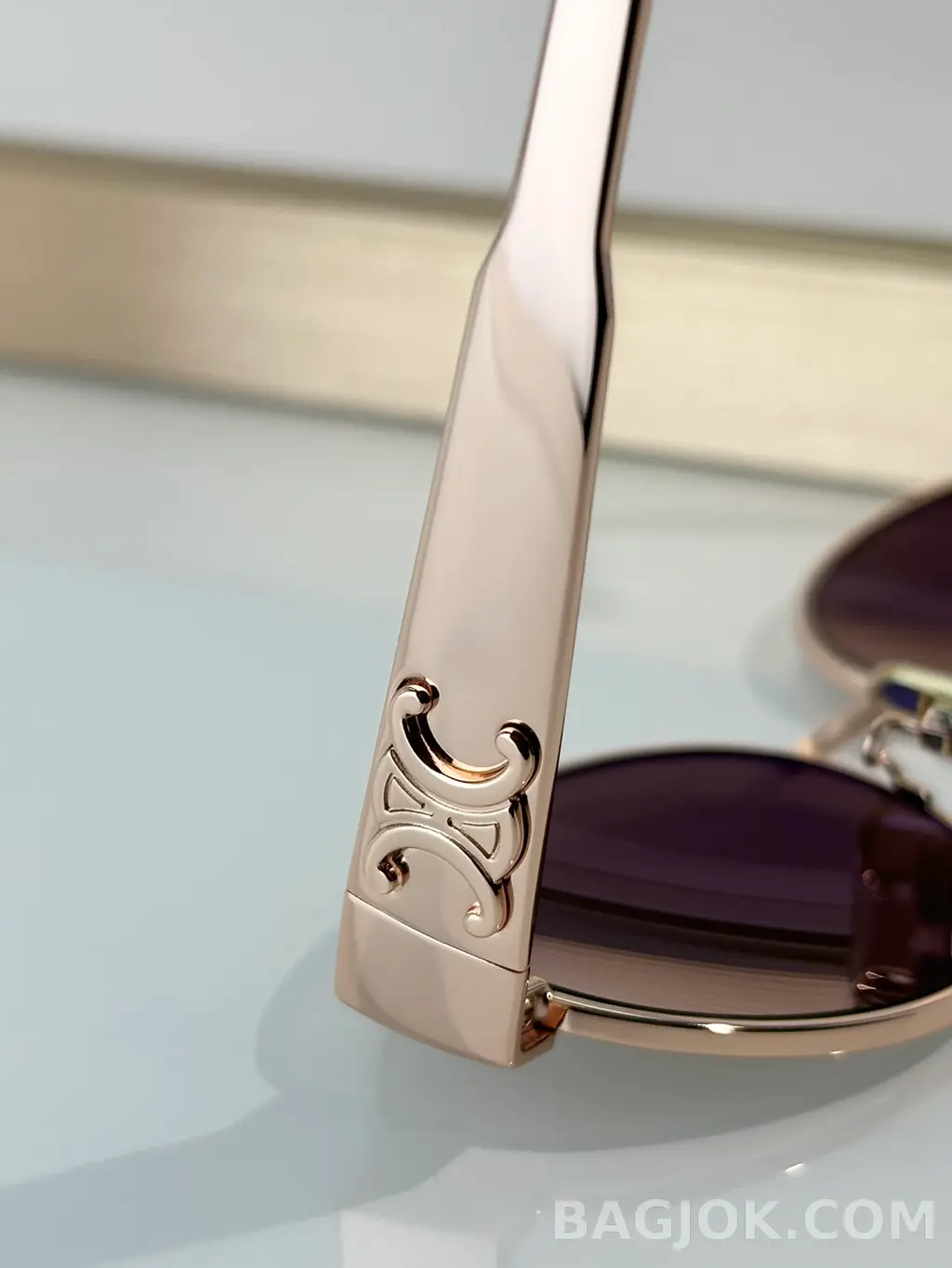 셀린느 Celine CL40235U 메탈 트리옹프 Sunglasses 상세 이미지