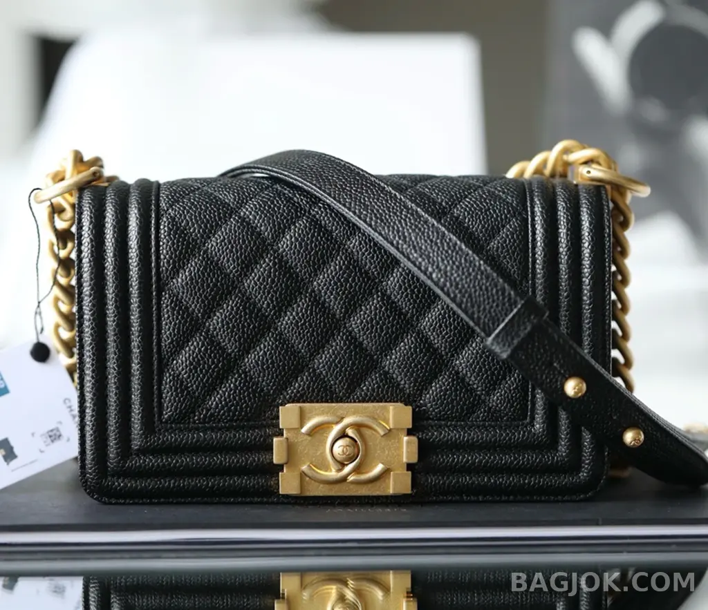 샤넬 Chanel 보이백 캐비어 스몰 상세 이미지