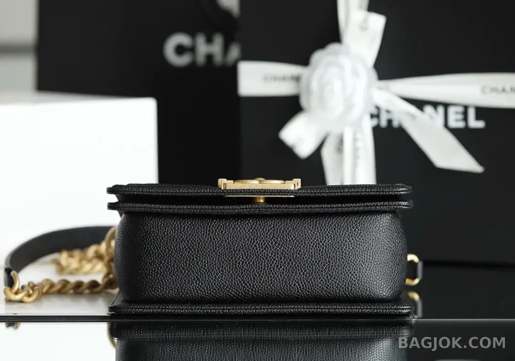샤넬 Chanel 보이백 캐비어 스몰 상세 이미지