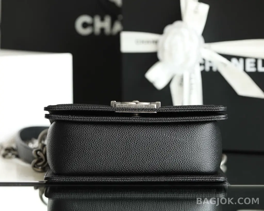 샤넬 Chanel 보이백 캐비어 스몰 상세 이미지