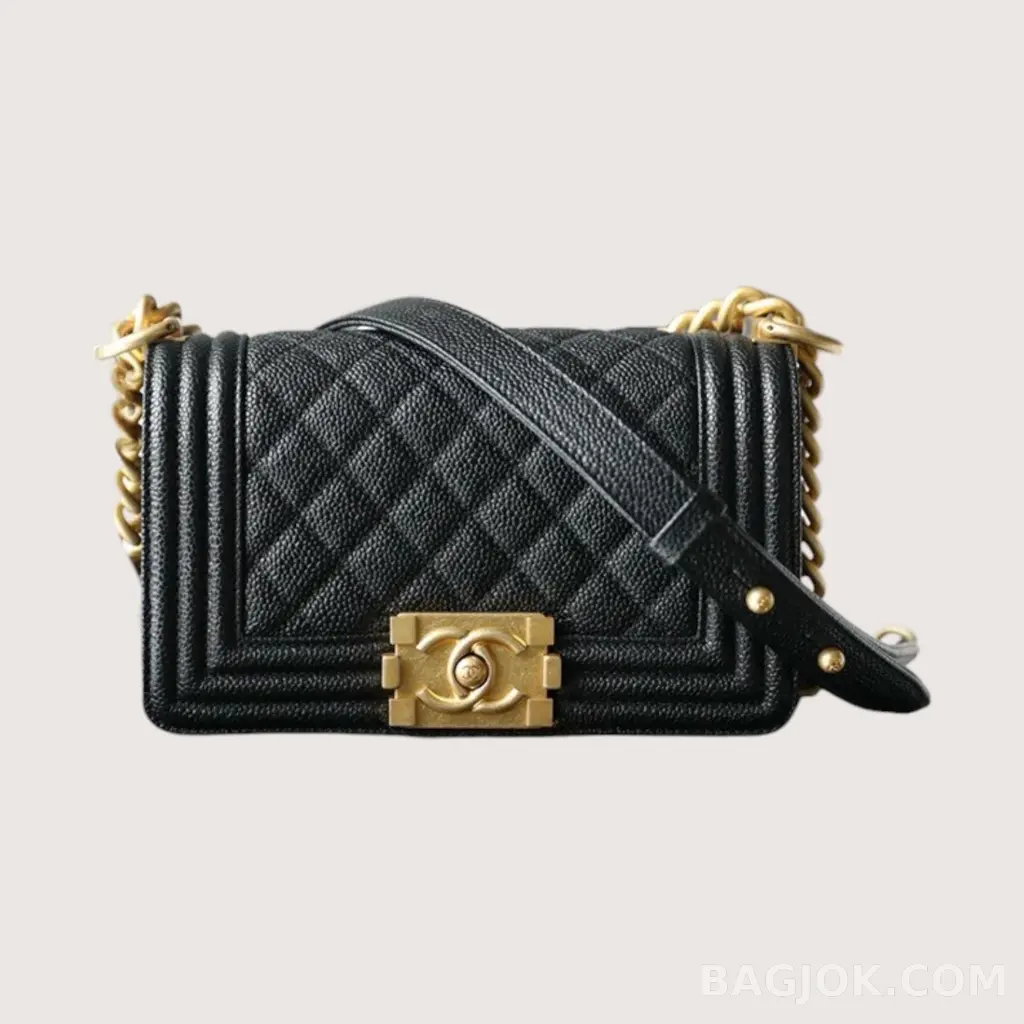 Chanel 보이백 캐비어 미디움_대표이미지