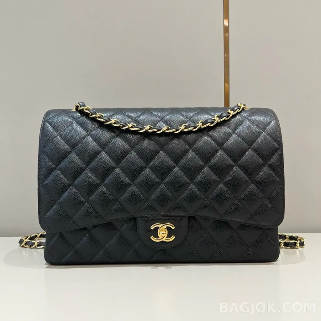 샤넬 Chanel 트래블 클래식 플랩백 맥시 캐비어 상세 이미지
