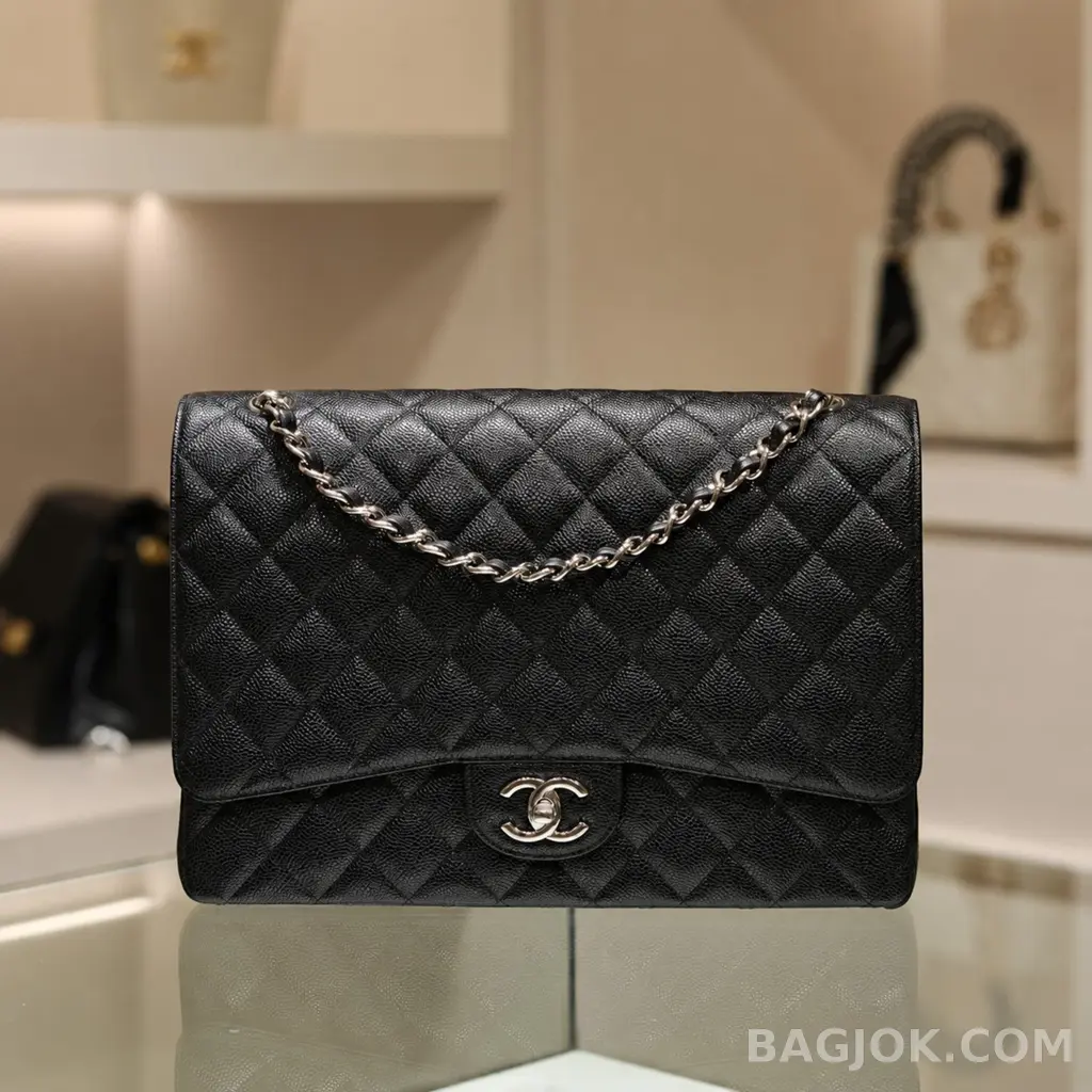 샤넬 Chanel 트래블 클래식 플랩백 맥시 캐비어 상세 이미지