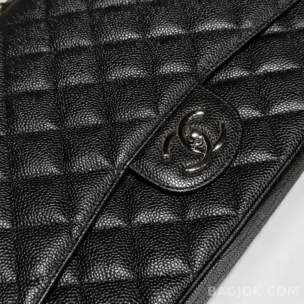 샤넬 Chanel 트래블 클래식 플랩백 맥시 캐비어 상세 이미지
