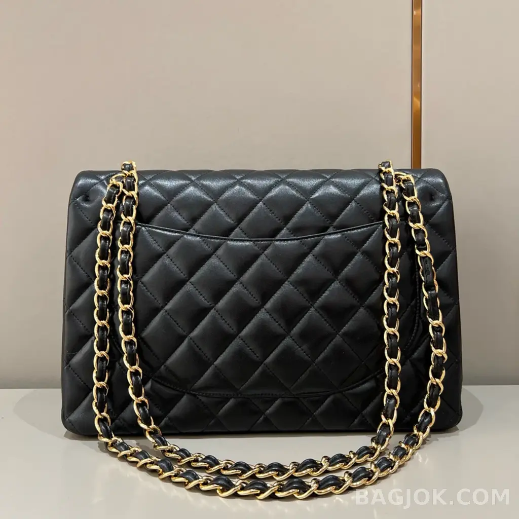 샤넬 Chanel 트래블 클래식 플랩백 맥시 램스킨 상세 이미지
