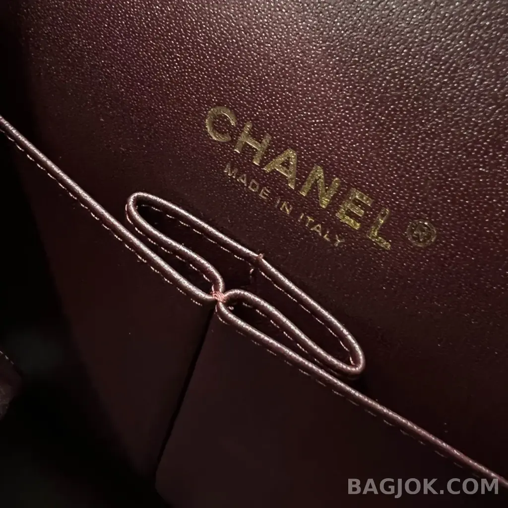 샤넬 Chanel 트래블 클래식 플랩백 맥시 램스킨 상세 이미지