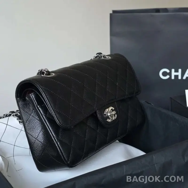 샤넬 Chanel 클래식 플랩백 스몰 캐비어 상세 이미지