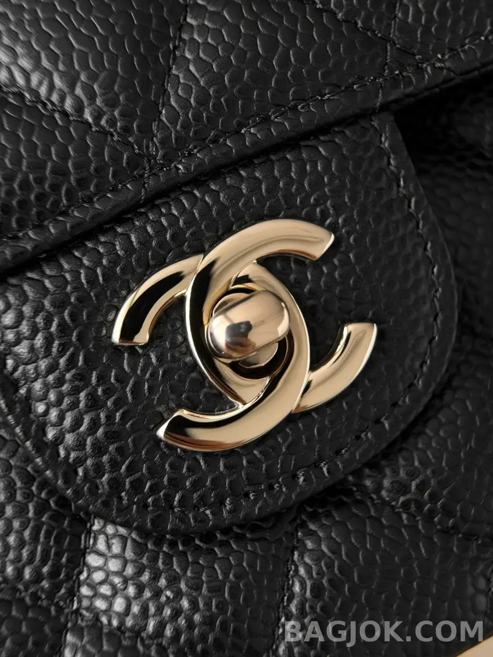 샤넬 Chanel 클래식 플랩백 스몰 캐비어 상세 이미지