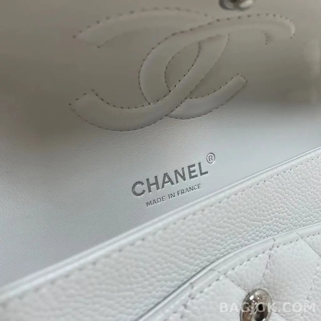 샤넬 Chanel 클래식 플랩백 스몰 캐비어 상세 이미지
