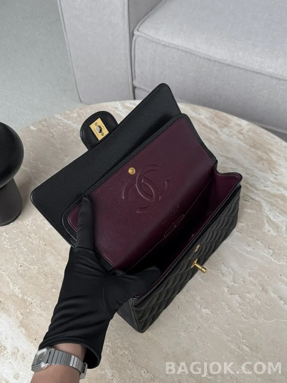 샤넬 Chanel 클래식 플랩백 미디움 캐비어 상세 이미지