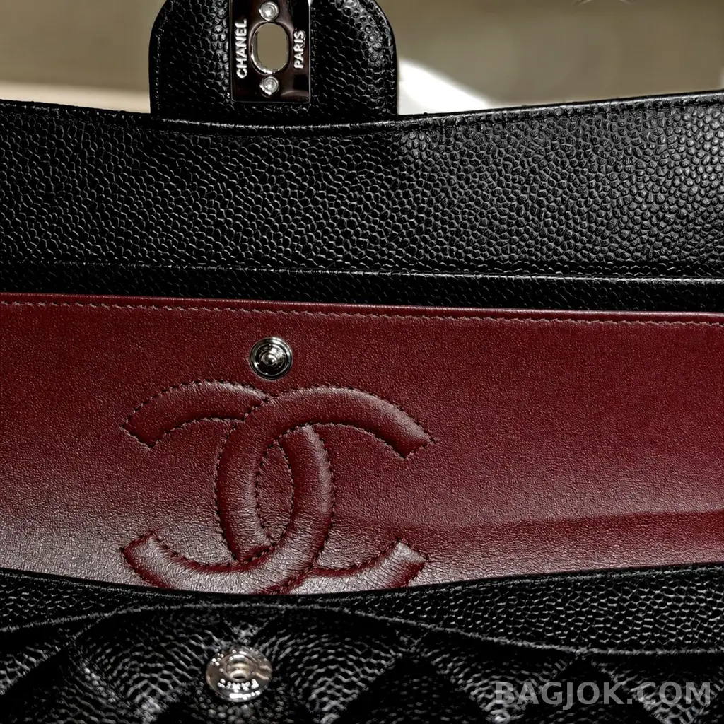 샤넬 Chanel 클래식 플랩백 미디움 캐비어 상세 이미지