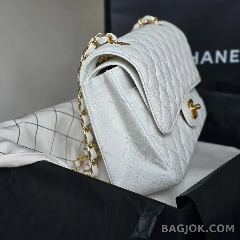 샤넬 Chanel 클래식 플랩백 미디움 캐비어 상세 이미지