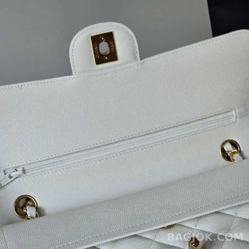 샤넬 Chanel 클래식 플랩백 미디움 캐비어 상세 이미지