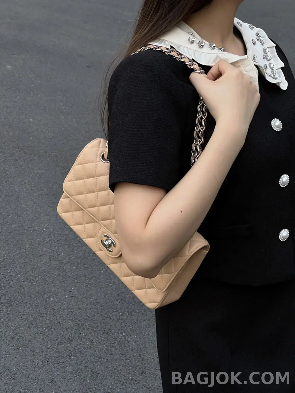 샤넬 Chanel 클래식 플랩백 미디움 캐비어 상세 이미지