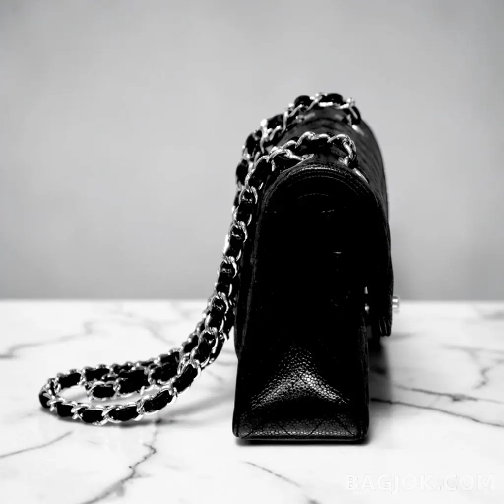 샤넬 Chanel 클래식 플랩백 라지 캐비어 상세 이미지