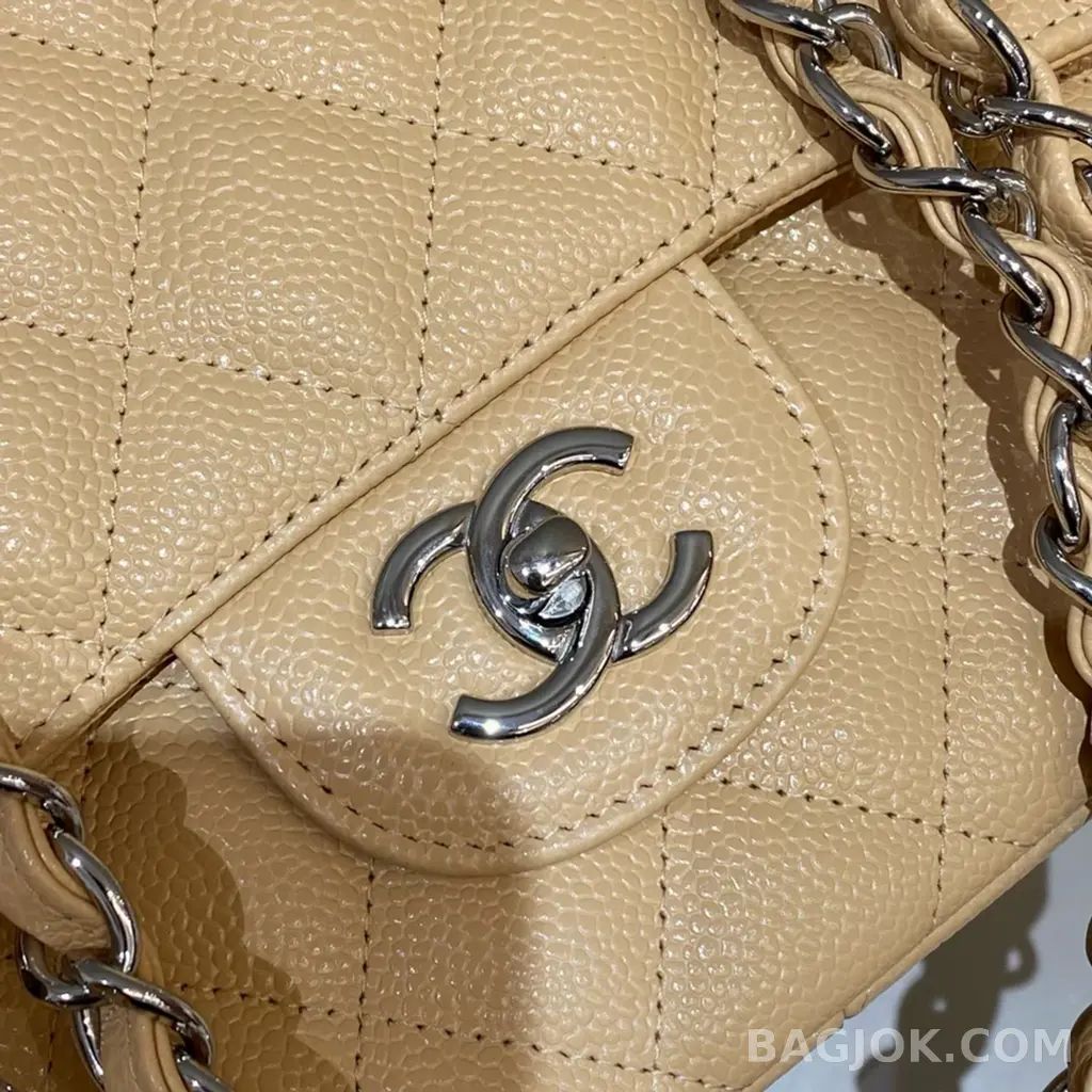 샤넬 Chanel 클래식 플랩백 라지 캐비어 상세 이미지