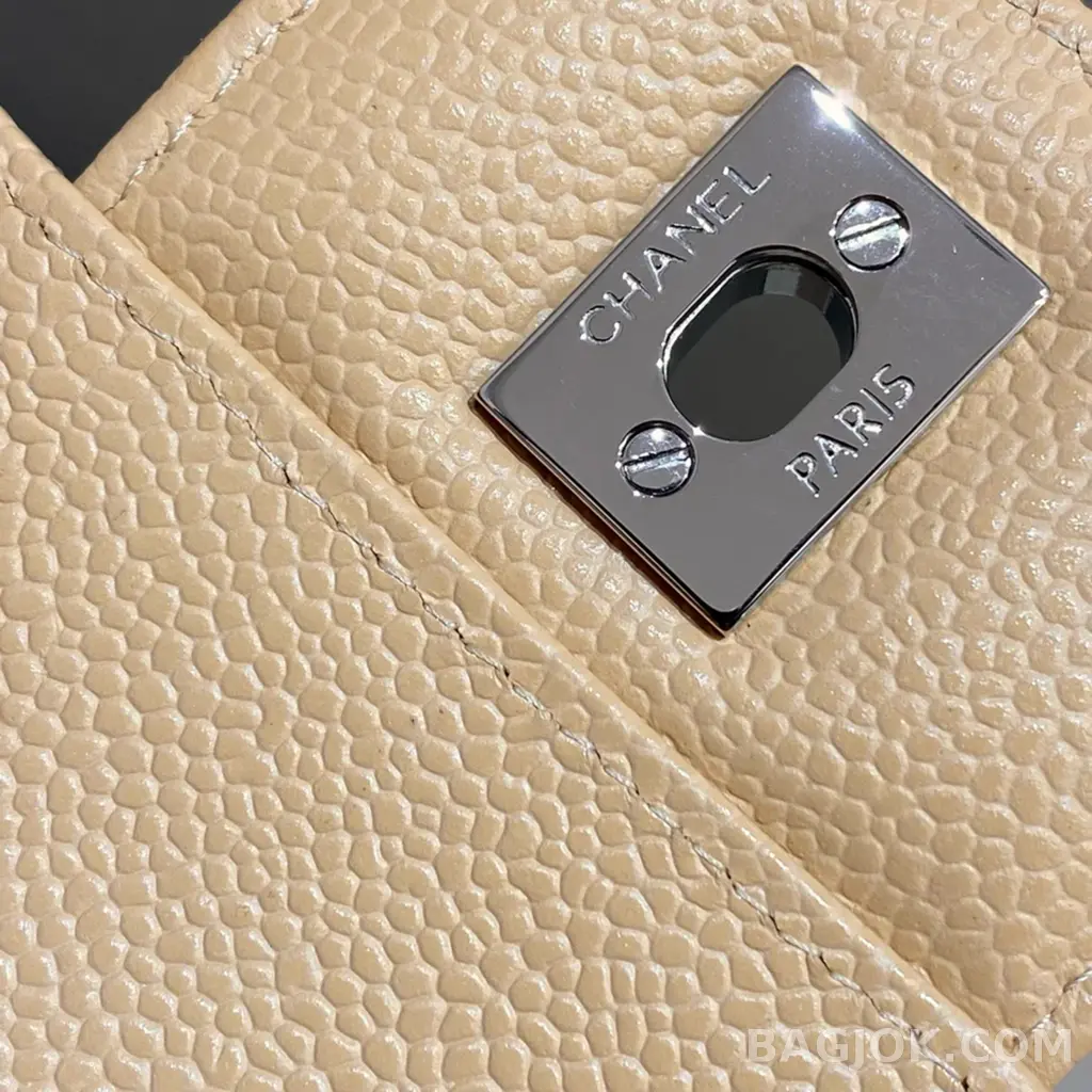 샤넬 Chanel 클래식 플랩백 라지 캐비어 상세 이미지