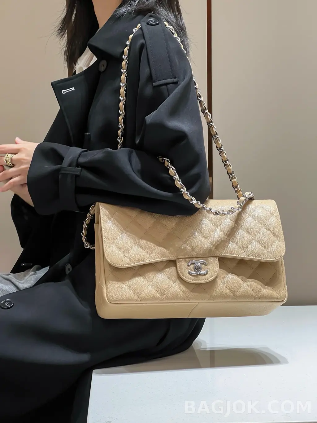 샤넬 Chanel 클래식 플랩백 라지 캐비어 상세 이미지