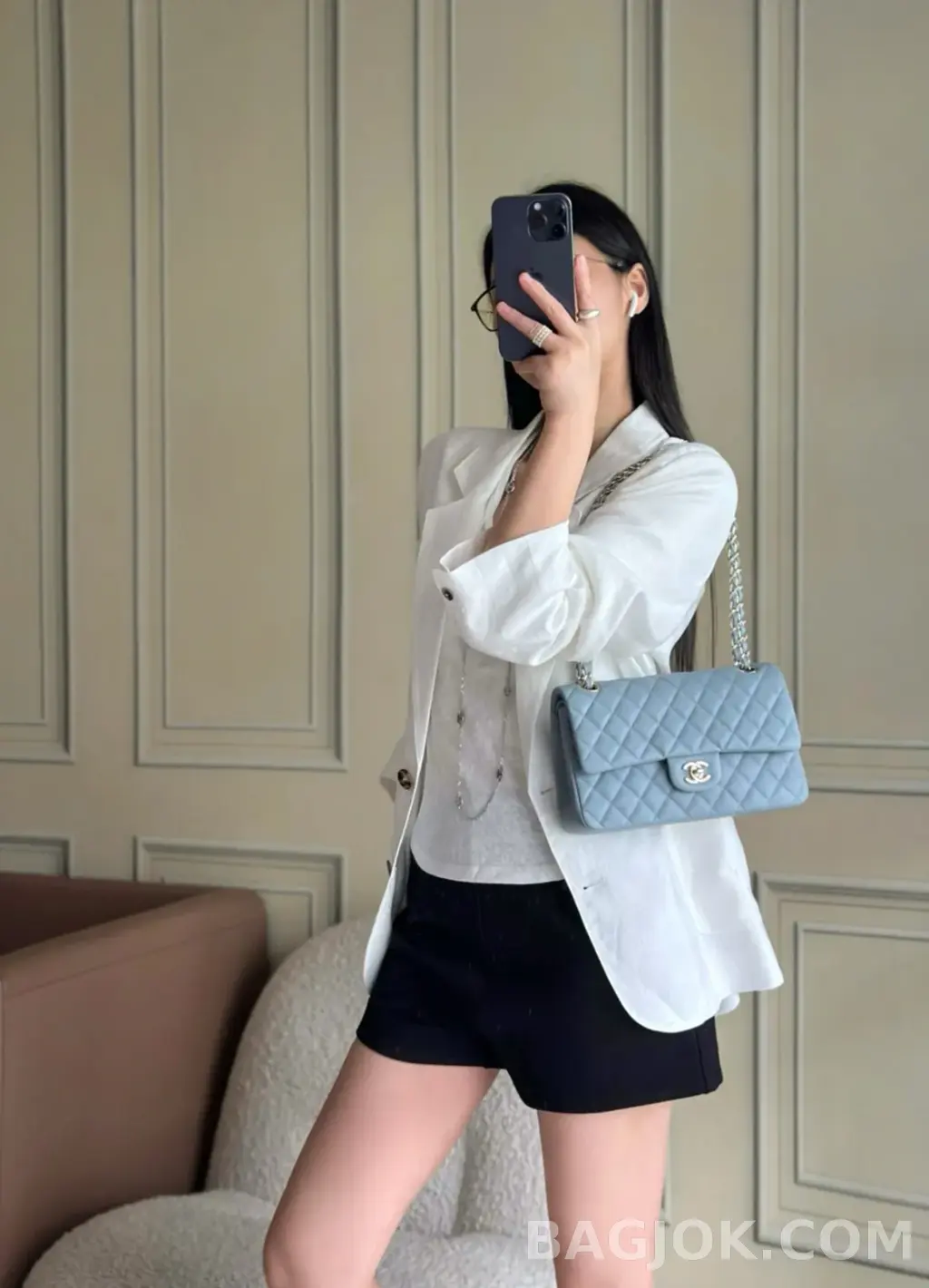 샤넬 Chanel 클래식 플랩백 미디움 캐비어 ver.2 상세 이미지