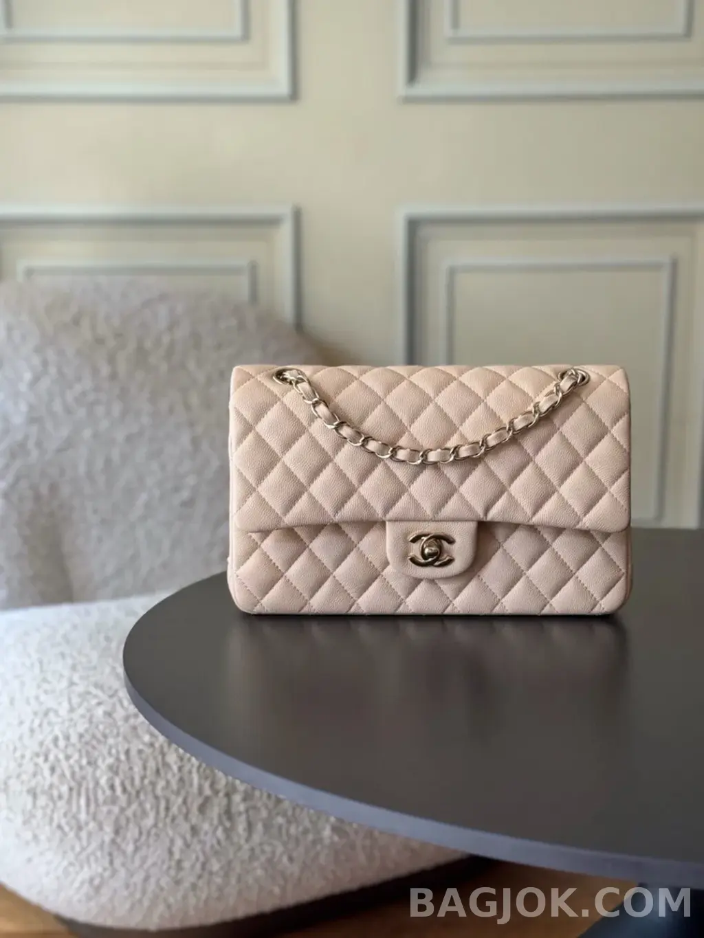 샤넬 Chanel 클래식 플랩백 미디움 캐비어 ver.3 상세 이미지