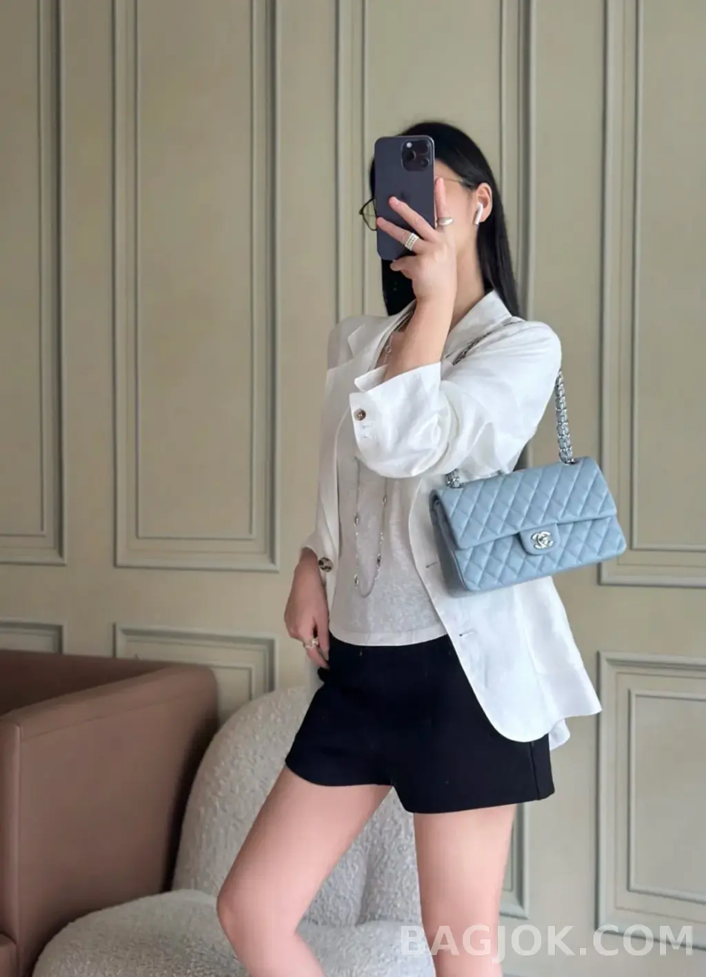 샤넬 Chanel 클래식 플랩백 미디움 캐비어 ver.3 상세 이미지