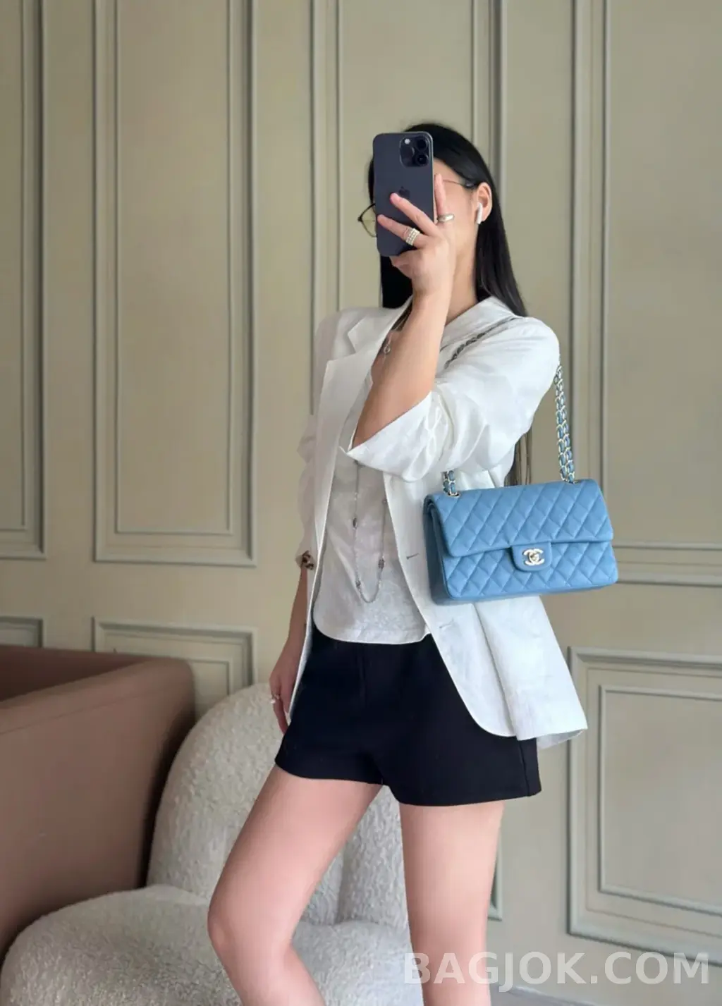 샤넬 Chanel 클래식 플랩백 미디움 캐비어 ver.3 상세 이미지