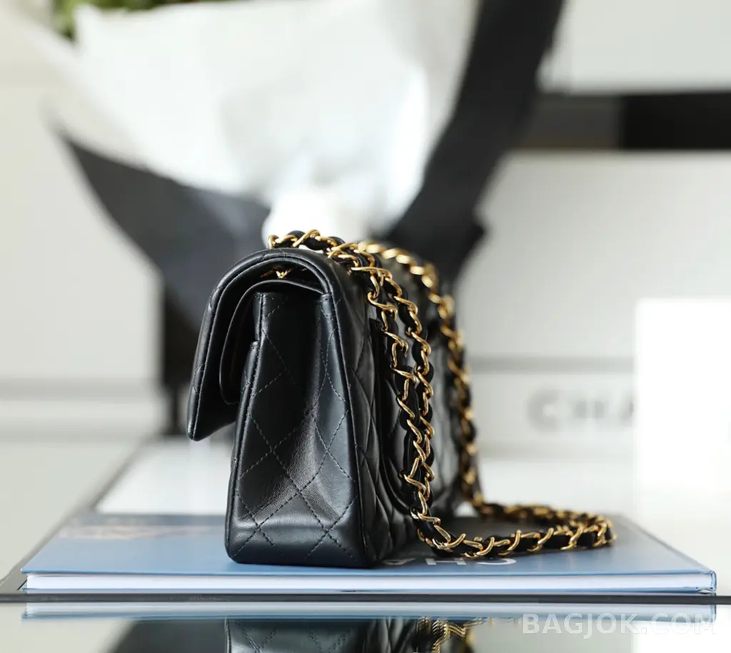 샤넬 Chanel 클래식 플랩백 램스킨 스몰 상세 이미지