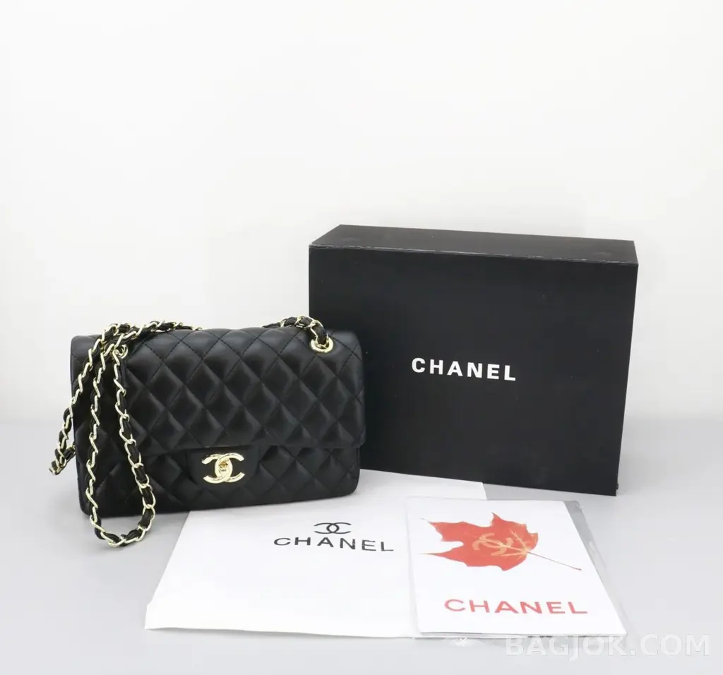 샤넬 Chanel 클래식 플랩백 램스킨 미디움 ver.1 상세 이미지