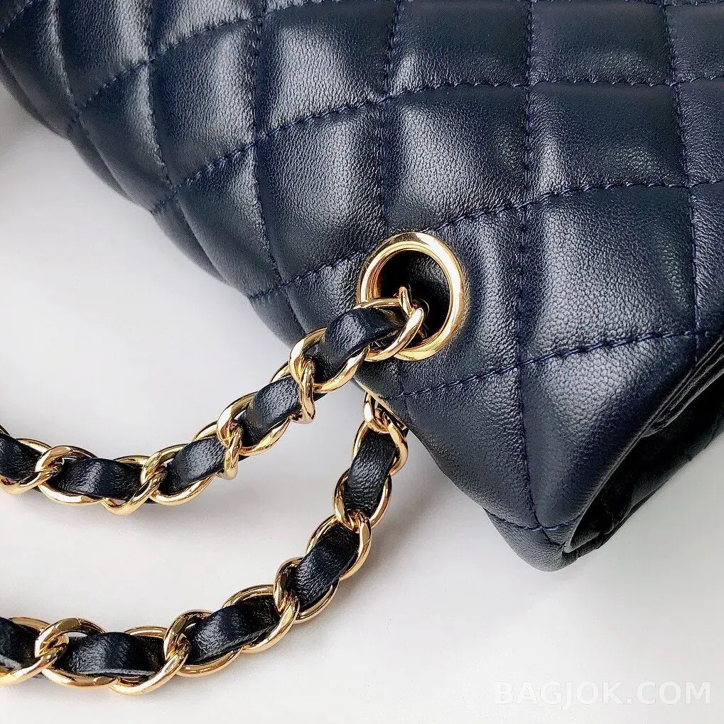 샤넬 Chanel 클래식 플랩백 램스킨 미디움 ver.1 상세 이미지