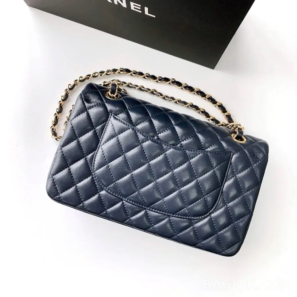 샤넬 Chanel 클래식 플랩백 램스킨 미디움 ver.1 상세 이미지