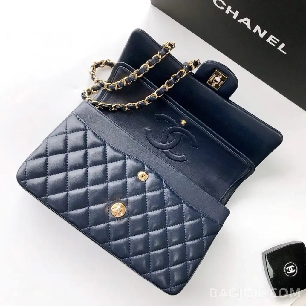 샤넬 Chanel 클래식 플랩백 램스킨 미디움 ver.1 상세 이미지