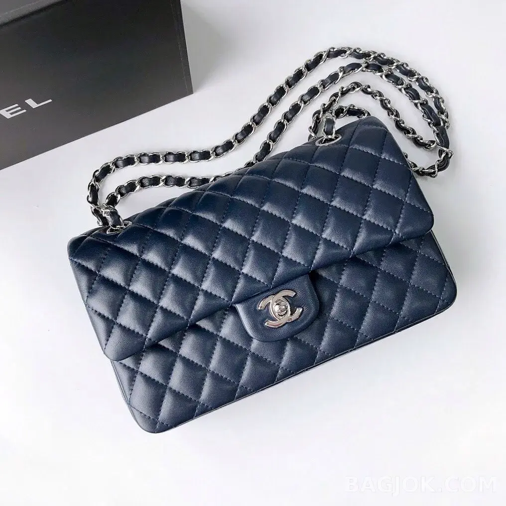 샤넬 Chanel 클래식 플랩백 램스킨 미디움 ver.1 상세 이미지