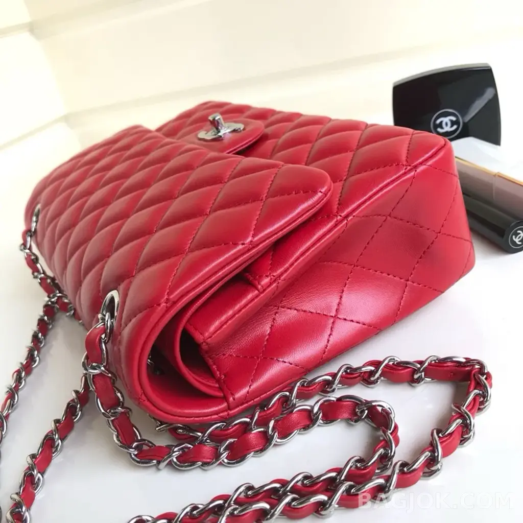 샤넬 Chanel 클래식 플랩백 램스킨 미디움 ver.1 상세 이미지