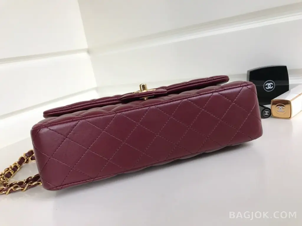 샤넬 Chanel 클래식 플랩백 램스킨 미디움 ver.1 상세 이미지