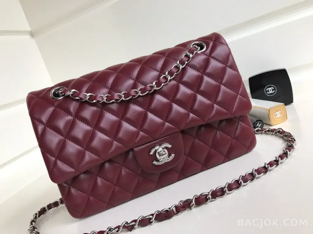 샤넬 Chanel 클래식 플랩백 램스킨 미디움 ver.1 상세 이미지