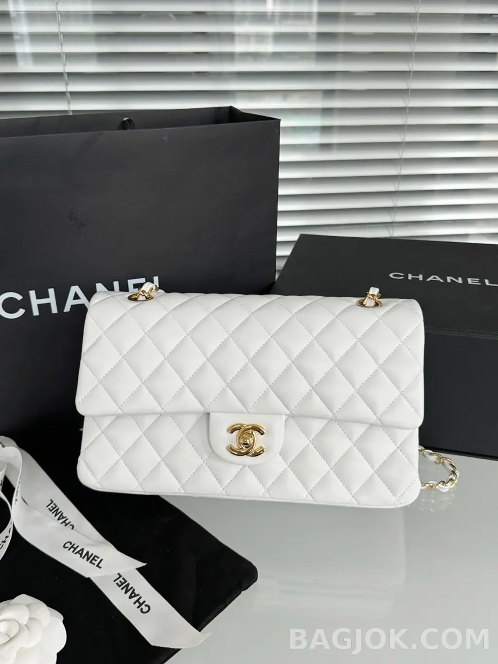 샤넬 Chanel 클래식 플랩백 램스킨 미디움 ver.1 상세 이미지