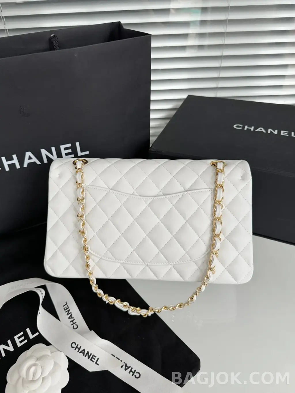 샤넬 Chanel 클래식 플랩백 램스킨 미디움 ver.1 상세 이미지