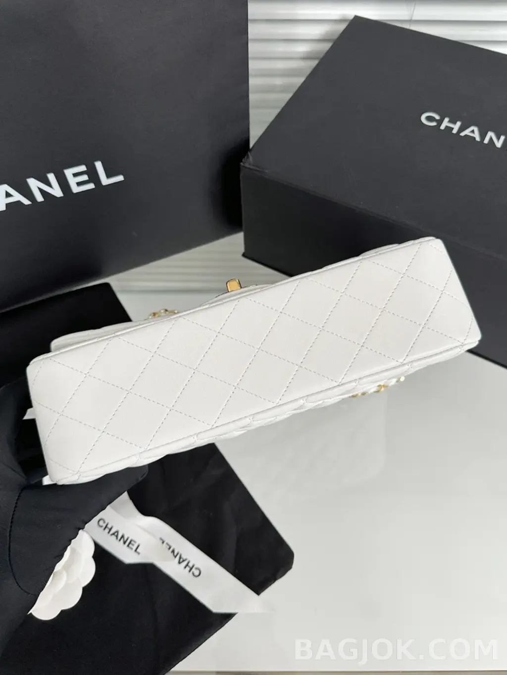 샤넬 Chanel 클래식 플랩백 램스킨 미디움 ver.1 상세 이미지