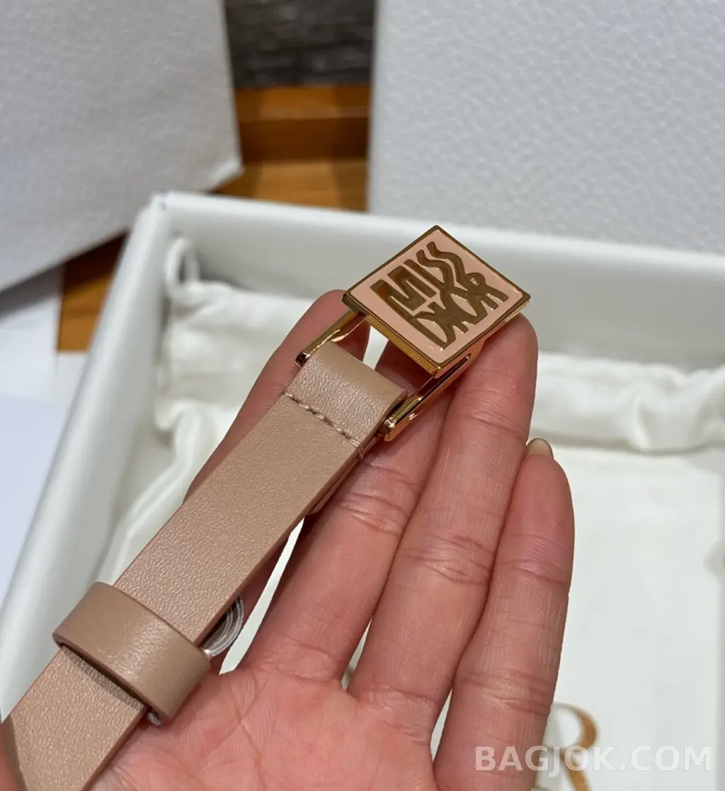 디올 디올 미스 디올 그래피티 소가죽 벨트 1.5cm 상세 이미지