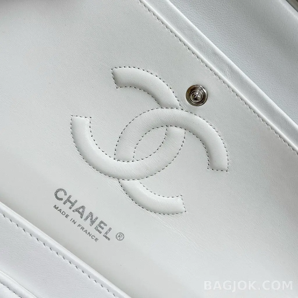 샤넬 Chanel 클래식 플랩백 램스킨 미디움 ver.1 상세 이미지