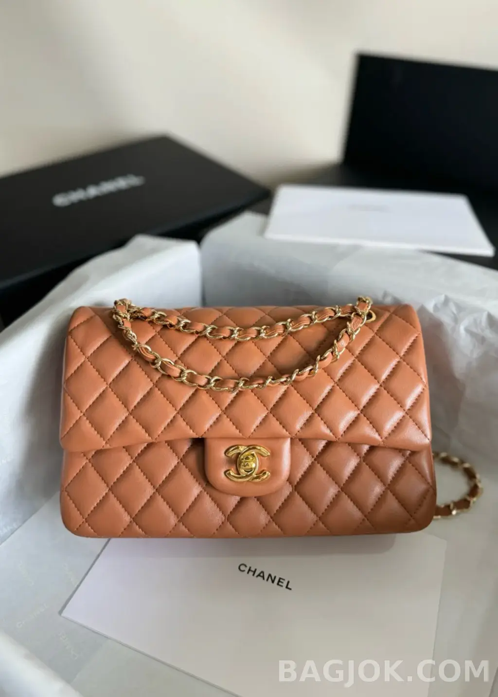 샤넬 Chanel 클래식 플랩백 램스킨 미디움 ver.2 상세 이미지