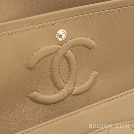 샤넬 Chanel 클래식 플랩백 램스킨 미디움 ver.2 상세 이미지